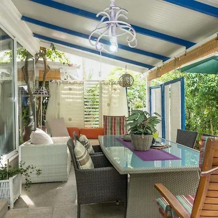Ferienhaus Zeljko - With Garden Sućuraj